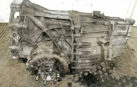 Audi A4 S4 B7 8E 8H Automatic gearbox JZN CX0S541 JZN09620096