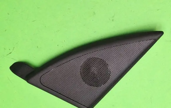 Mercedes-Benz C W203 Side speaker trim/cover a2037250294