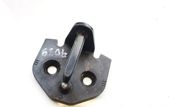 Volvo V50 Rear door lock loop/hook striker 30699045