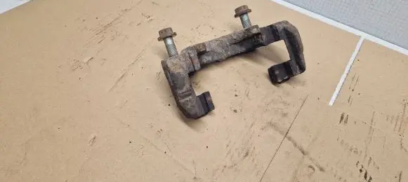 Volkswagen Transporter - Caravelle T5 Front Brake Caliper Pad/Carrier 