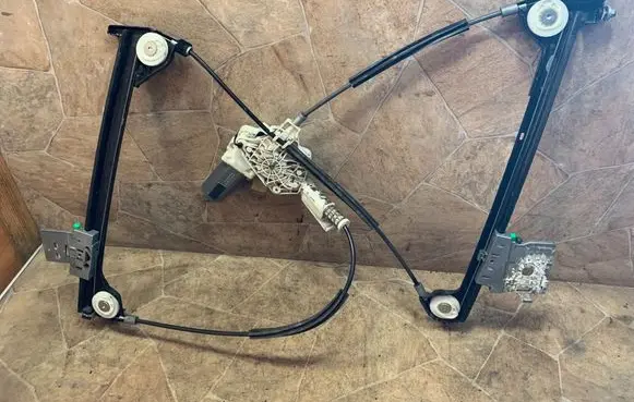 Mercedes-Benz SL R230 Front door electric window regulator A2308200942