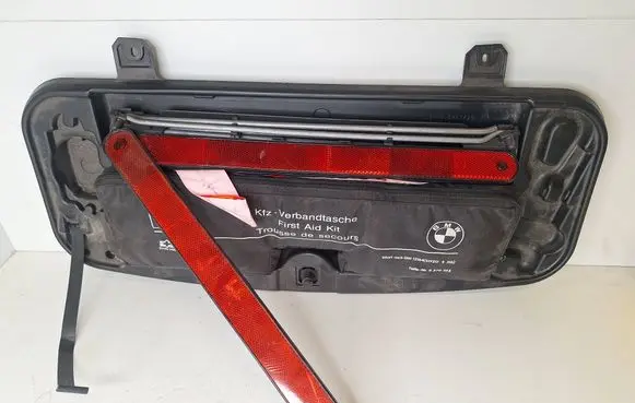 BMW 5 E60 E61 Tool box 6761420 15361710