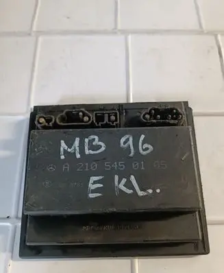Mercedes-Benz E W210 Comfort/convenience module A2105450105