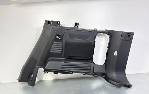 Land Rover Defender Trunk/boot side trim panel L8B245430