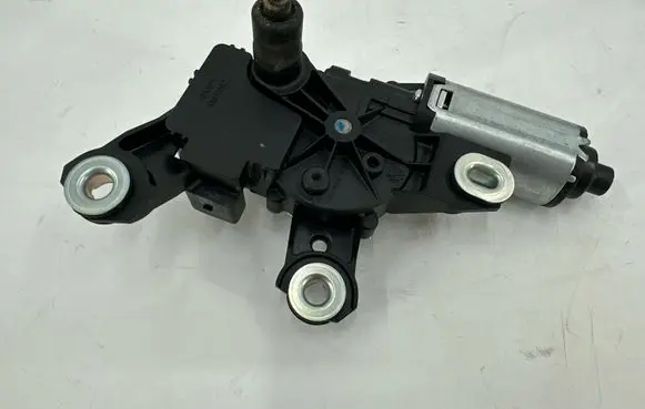 Volkswagen Touareg II Rear window wiper motor W000020242