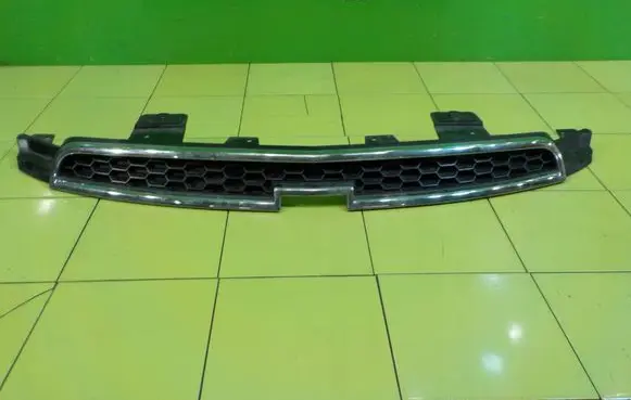 Chevrolet Orlando Front bumper upper radiator grill 95471003