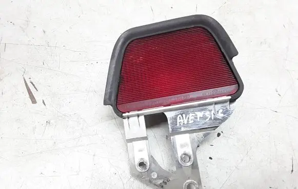 Toyota Avensis T250 Third/center stoplight