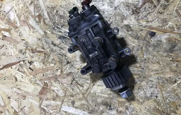 Opel Signum Fuel injection high pressure pump 8972289194 HP22702L2650D002