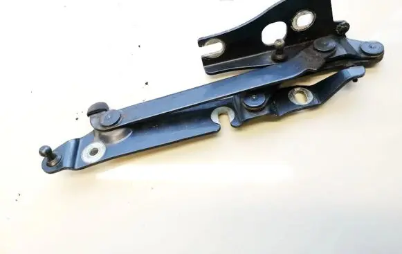 Audi A4 S4 B6 8E 8H Tailgate/trunk/boot hinge 8h0827301a
