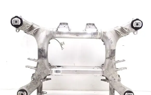 BMW 7 G11 G12 Rear axle beam 372178