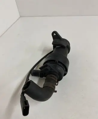 Jaguar XF Water pump 4R838B505