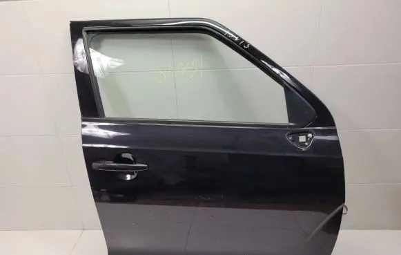 Suzuki Ignis Front door