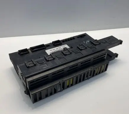 Mercedes-Benz E W211 SAM control unit 2115452201 5DK00804760 A2115452201