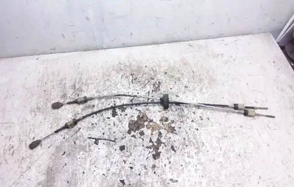 Opel Zafira A Gear shift cable linkage 90578381DE 90578381