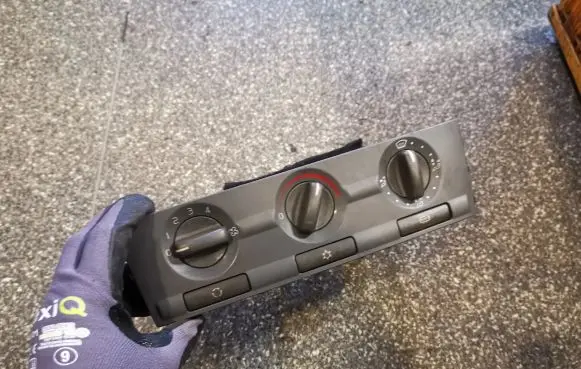 Volvo S40, V40 Climate control unit