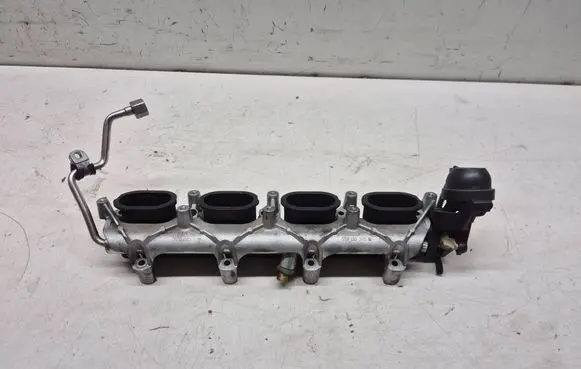 Audi A8 S8 D4 4H Intake manifold 079133340