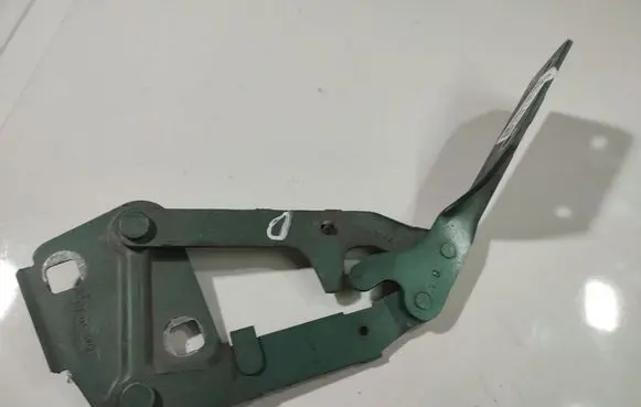 Peugeot 406 Engine bonnet/hood hinges F10139D