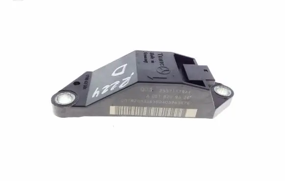 Mercedes-Benz E W211 Airbag deployment crash/impact sensor A0018209326