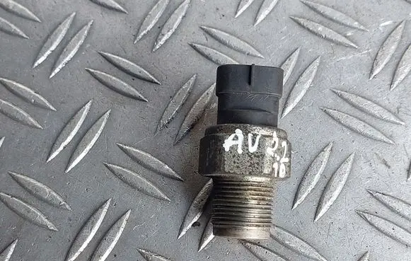 Fuel pressure sensor