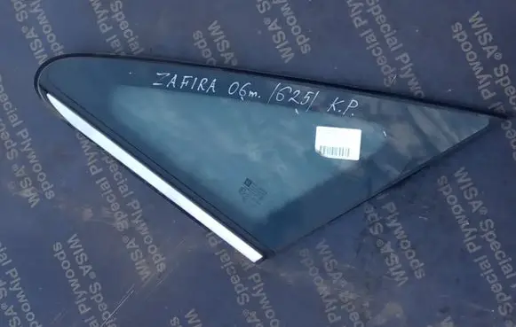 Opel Zafira B Front triangle window/glass 43R007951