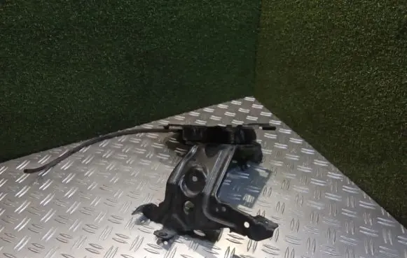 Ford Tourneo Custom Fender mounting bracket JK21V020C74BA
