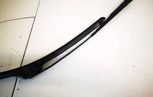 Opel Zafira A Front wiper blade arm 90582557