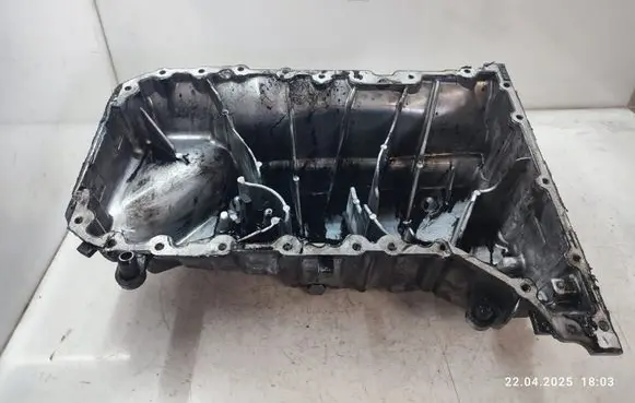 Volkswagen Touareg I Oil sump 070103603