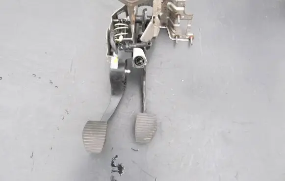Citroen C4 II Pedal assembly 0352717P 84PKEK 0352717
