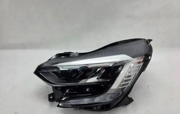 Renault Captur II Headlight/headlamp 260608054R
