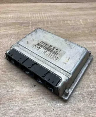 Audi A4 S4 B5 8D Engine control unit/module ECU 8D0907401A 0281001774