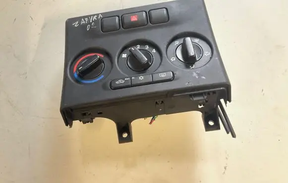 Opel Zafira A Climate control unit 90559839