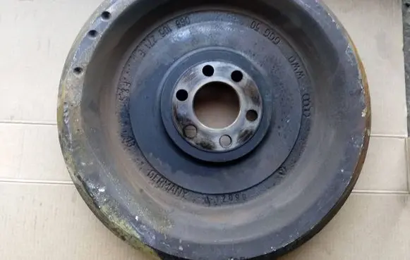 Volkswagen Transporter - Caravelle T4 Flywheel 068105271E