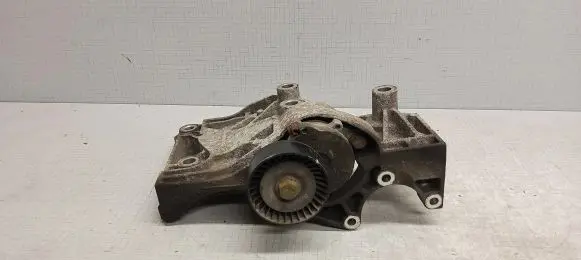 Opel Insignia A A/C compressor mount bracket 55562863