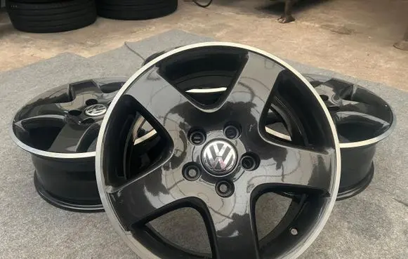 Volkswagen Multivan T5 R17 alloy rim 