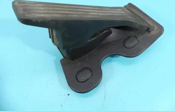 Mazda 3 III Accelerator throttle pedal GHP9-41600-F IMPRK1120546