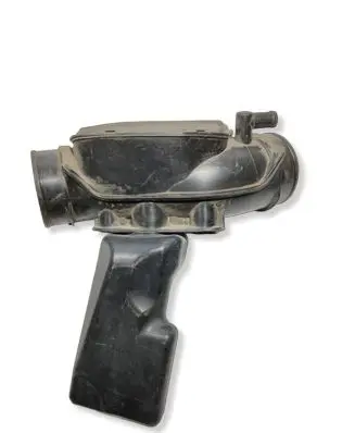 Infiniti FX Air intake duct part 