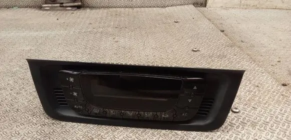 Seat Ibiza IV (6J,6P) Climate control unit 6J0820043