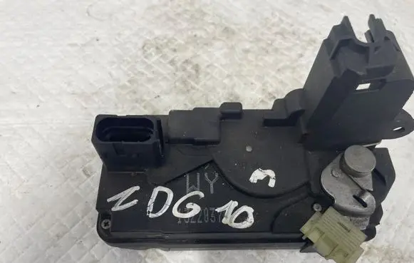 Opel Zafira B Rear door lock 13220370