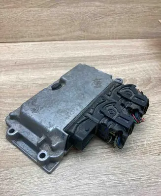 Nissan Micra Engine control unit/module ECU 9642187580 0281010555 WithPlug
