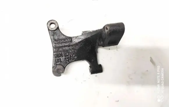 Nissan Primera Engine mounting bracket 11231bm500