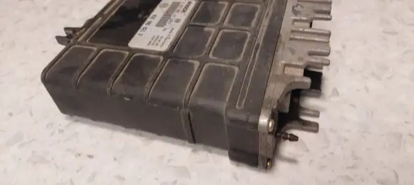 Volkswagen Sharan Engine control unit/module 028906021P 28SA2729 0281001251