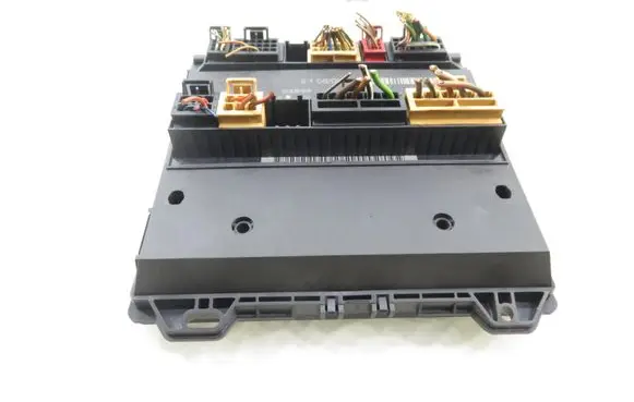 Volkswagen Polo IV 9N3 Central body control module 5WK48218 6Q2937049F