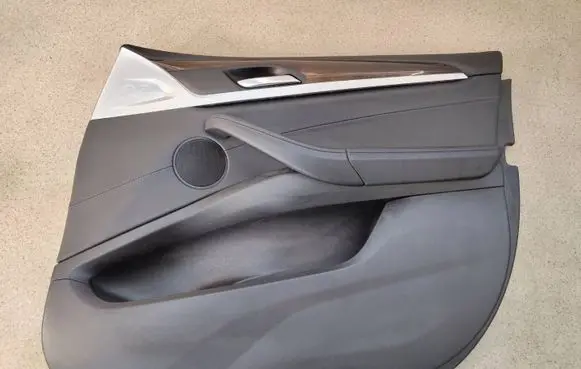 BMW X4 G02 Coupe rear side trim panel