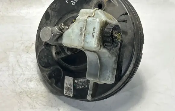 Volkswagen PASSAT B6 Brake booster 3C1614105AH 03787440014 A17874001