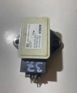 Mercedes-Benz Sprinter W906 ESP acceleration yaw rate sensor A9065420518 7002921 ZGS003QQ3