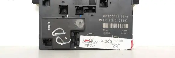 Mercedes-Benz E W211 Door control unit/module 2118200426 356802