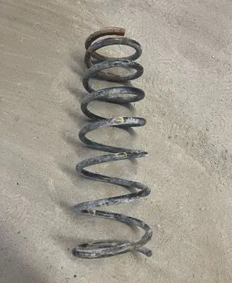 Toyota Avensis T220 Rear coil spring