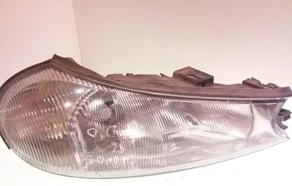 Ford Mondeo MK II Headlight/headlamp 0307853301
