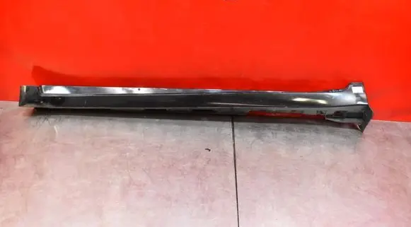 Toyota Avensis Verso Front sill (body part) 75860-05010