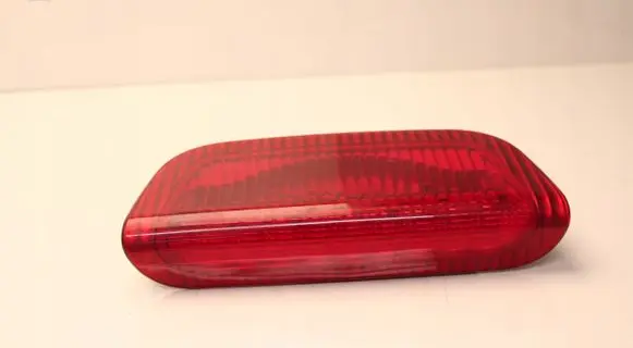 Nissan Juke I F15 Third/center stoplight TBS124